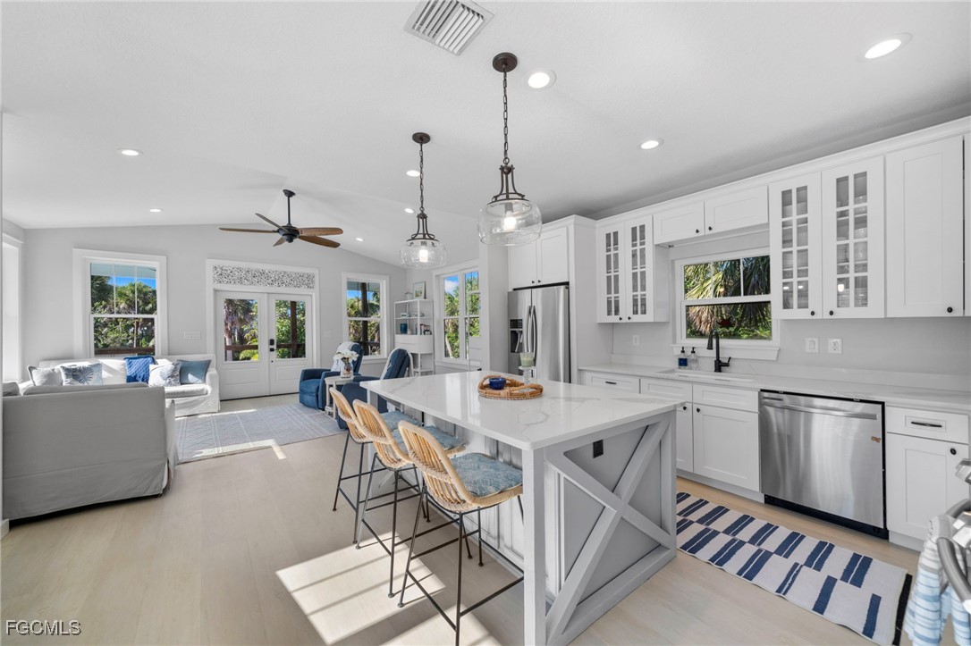 4 Bed SingleFamilyResidence for Sale in Los Colony, FL — photo 48