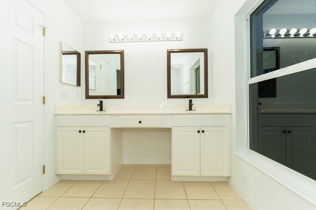 3 Bed Townhouse for Sale in Lakewood Village, photo 48
