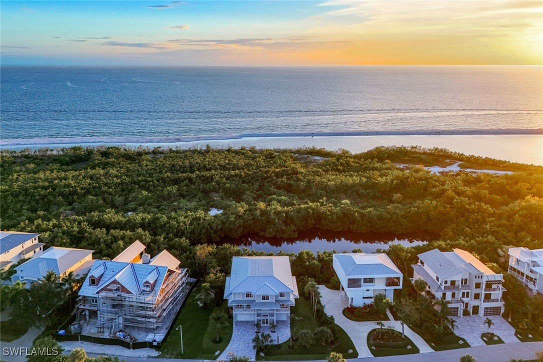 5 Bed Waterfront Home for Sale in Hideaway Beach, photo 48