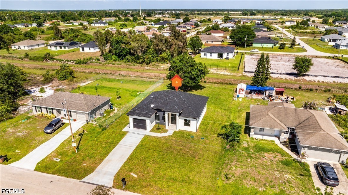 3 Bed SingleFamilyResidence for Sale in Lehigh Acres, photo 48
