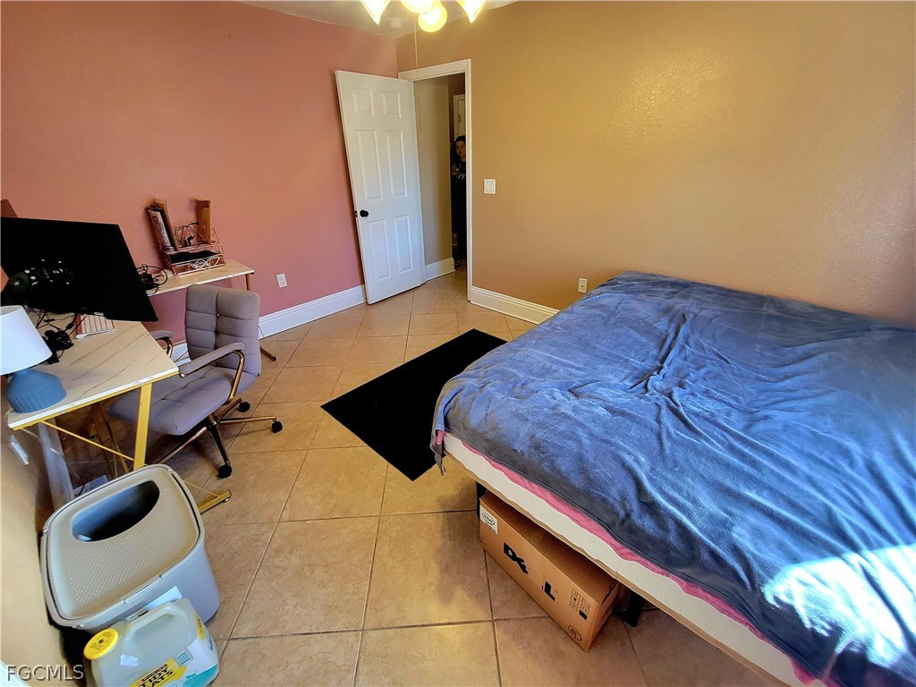 4 Bed SingleFamilyResidence for Sale in Lehigh Acres, photo 48