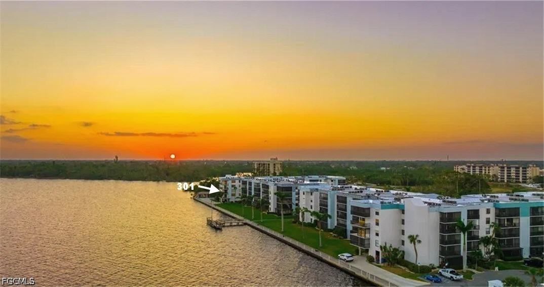 1 Bed Waterfront Home for Sale in Schooner Bay, photo 48