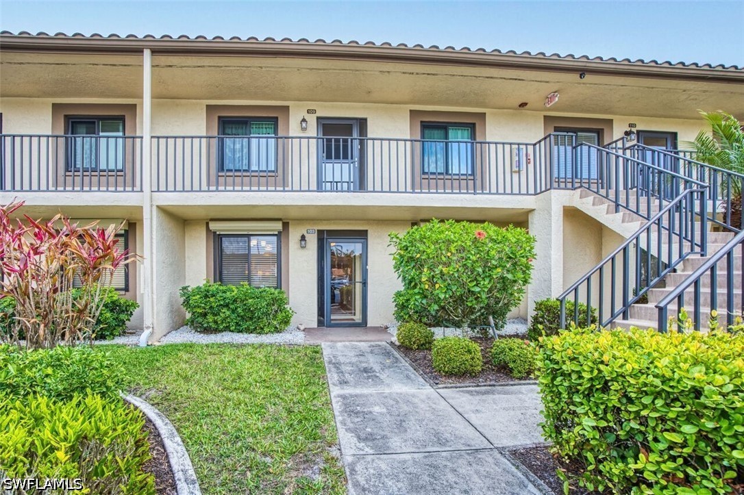 2 Bed Waterfront Home for Sale in Fort Myers, photo 48