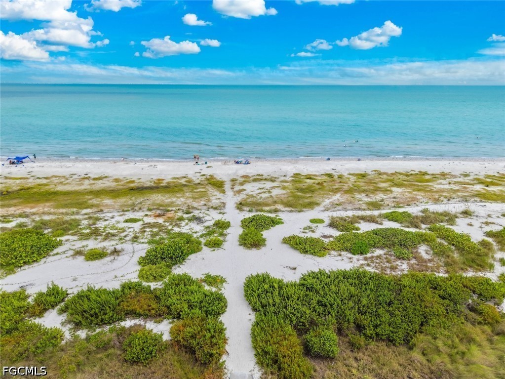 2 Bed Pool Home for Sale in Sanibel, FL, $779,000 — photo 48