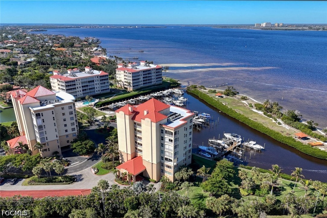 3 Bed Waterfront Home for Sale in Fort Myers, photo 48