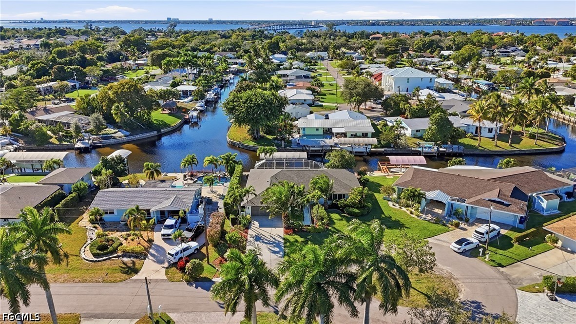 3 Bed Pool Home for Sale in Mcgregor Isles, photo 48
