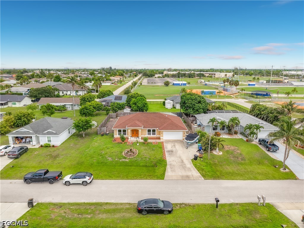 3 Bed SingleFamilyResidence for Sale in Cape Coral, photo 48