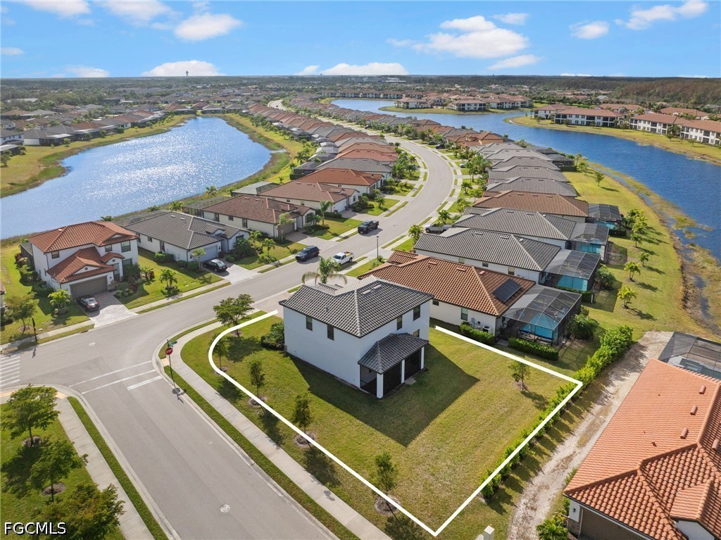 4 Bed SingleFamilyResidence for Sale in Fort Myers, photo 48