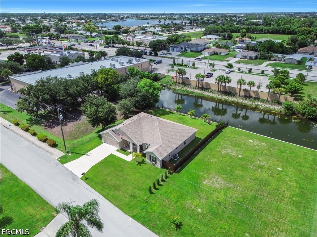 4 Bed Waterfront Home for Sale in Cape Coral, photo 48