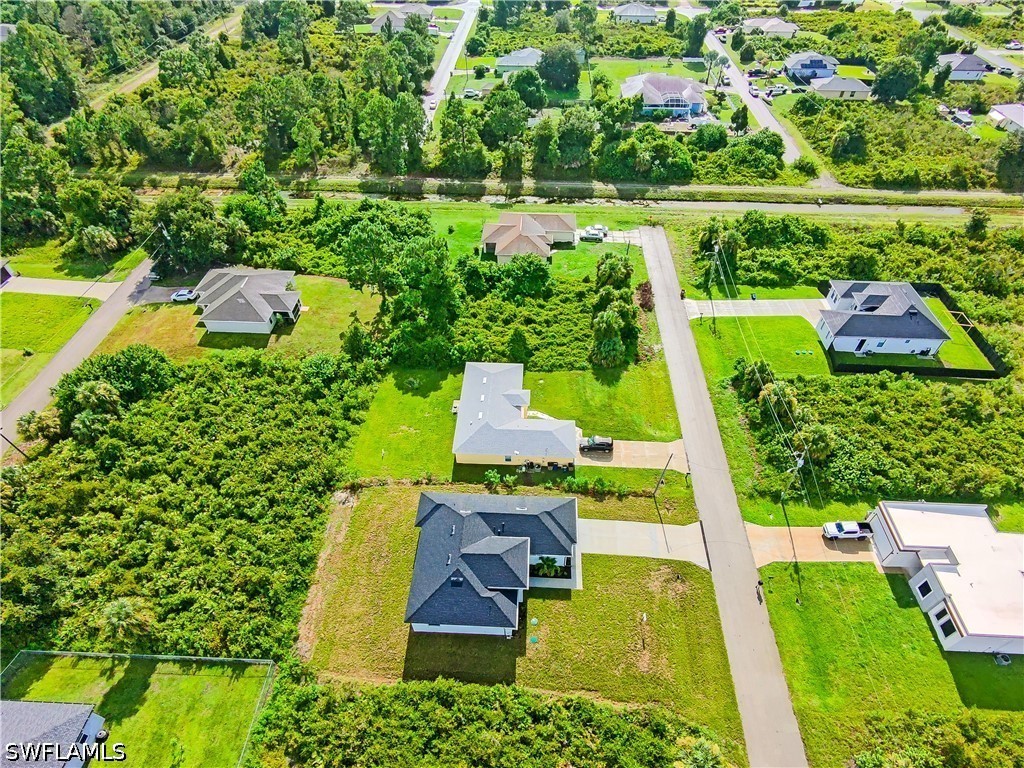 4 Bed SingleFamilyResidence for Sale in Lehigh Acres, photo 48