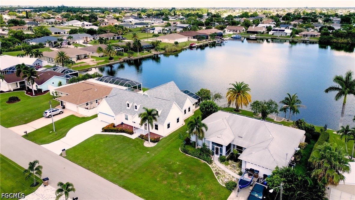 2 Bed Waterfront Home for Sale in Cape Coral, photo 48