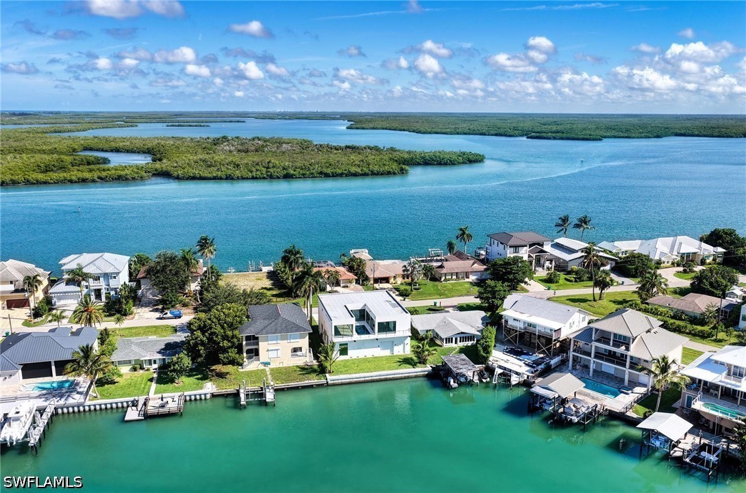3 Bed Pool Home for Sale in Isles Of Capri, photo 48