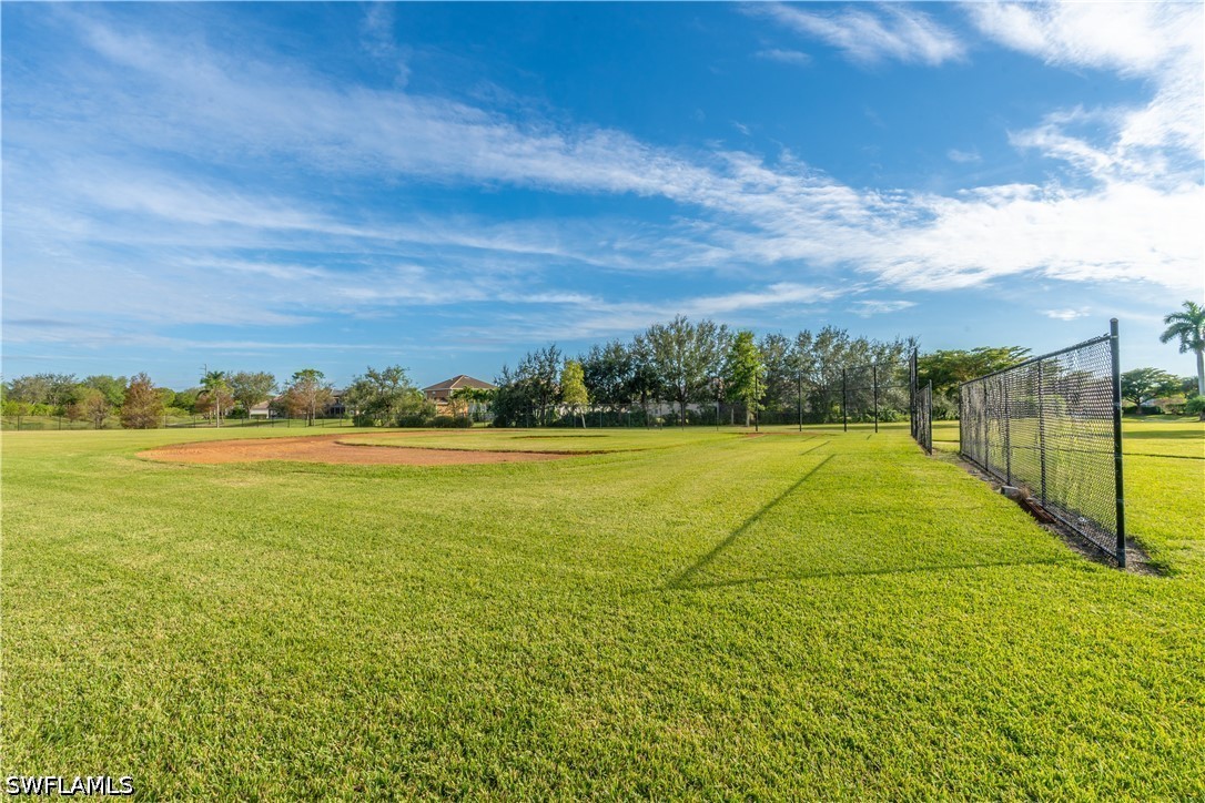 4 Bed Pool Home for Sale in Stoneybrook, photo 48