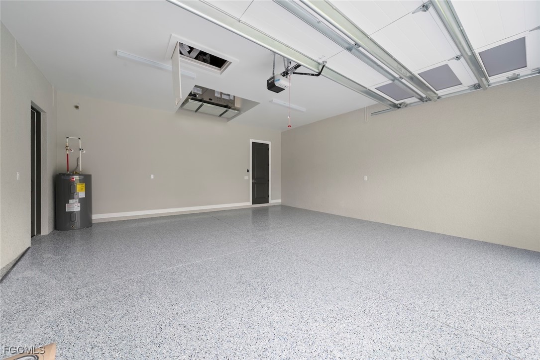 4 Bed SingleFamilyResidence for Sale in Naples, photo 49