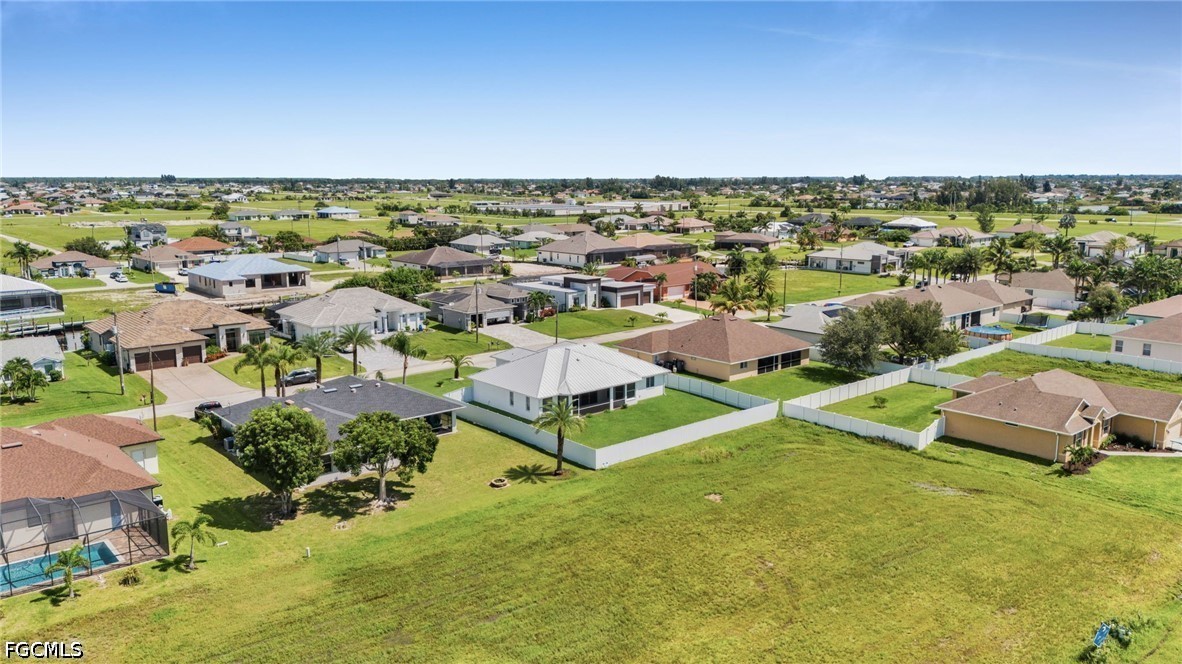 3 Bed SingleFamilyResidence for Sale in Cape Coral, photo 49
