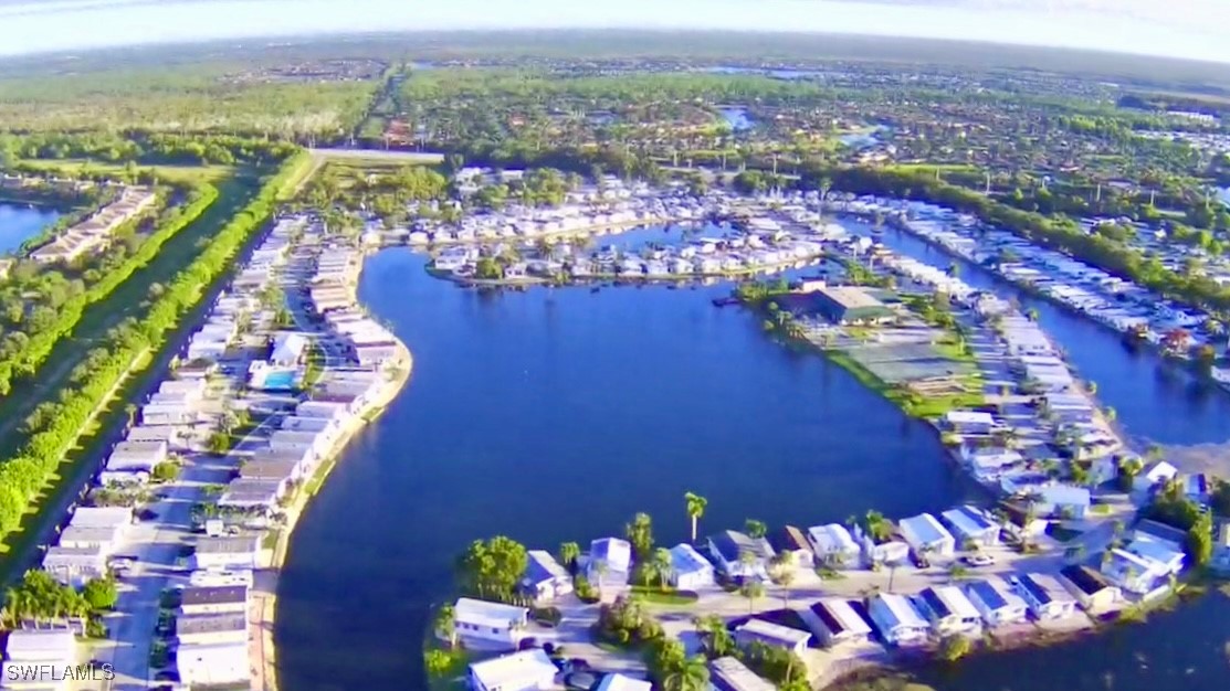 2 Bed ManufacturedHome for Sale in Naples, FL, $125,000 — photo 49