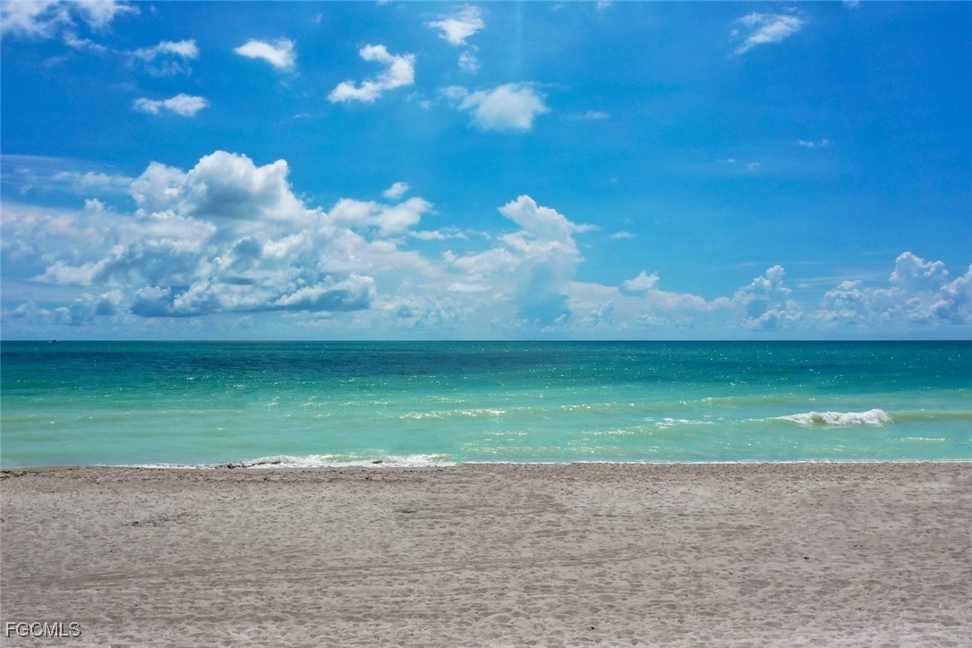 2 Bed Pool Home for Sale in Captiva, FL, $1,275,000 — photo 49