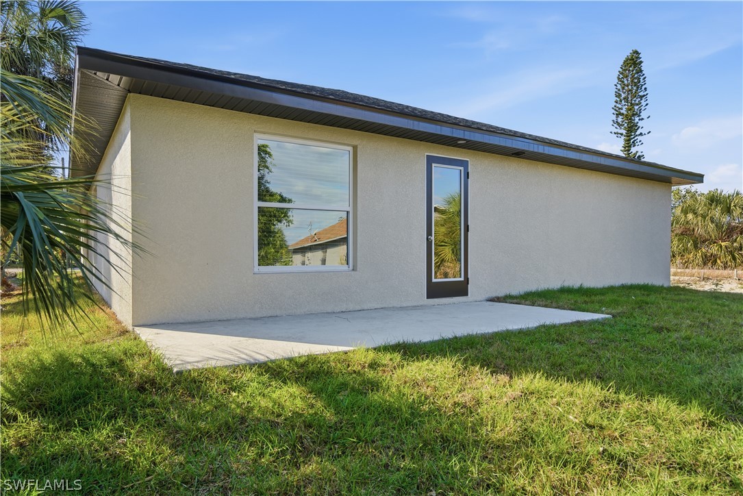 3 Bed SingleFamilyResidence for Sale in Fort Myers, FL — photo 49