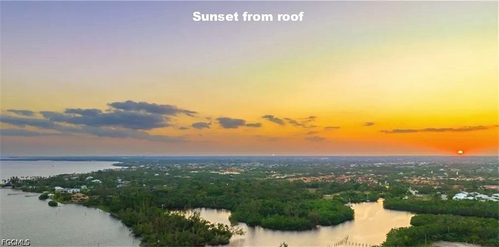 1 Bed Waterfront Home for Sale in Schooner Bay, photo 49