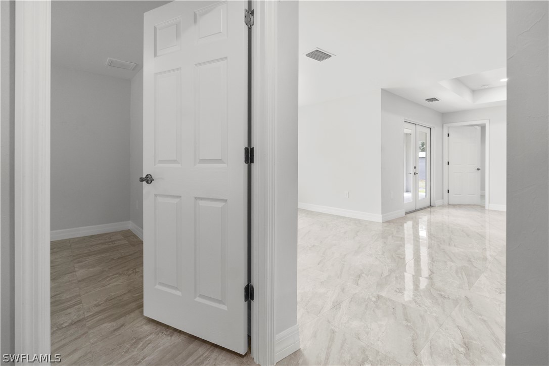3 Bed SingleFamilyResidence for Sale in Lehigh Acres, photo 49