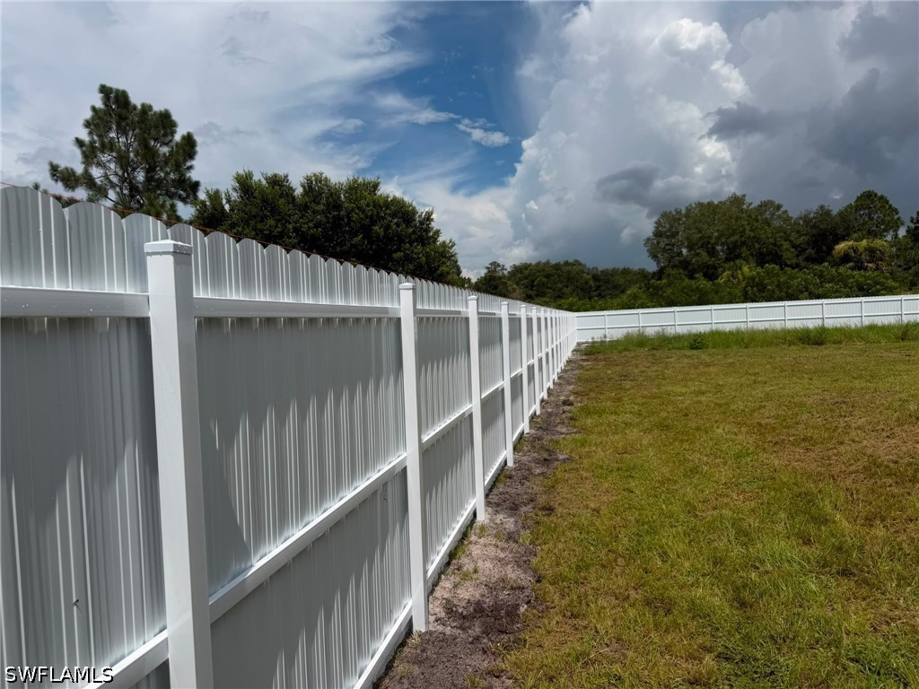 3 Bed SingleFamilyResidence for Sale in Lehigh Acres, photo 49