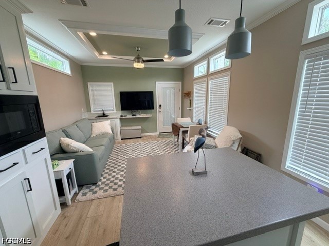 1 Bed SingleFamilyResidence for Sale in Fort Myers, photo 49