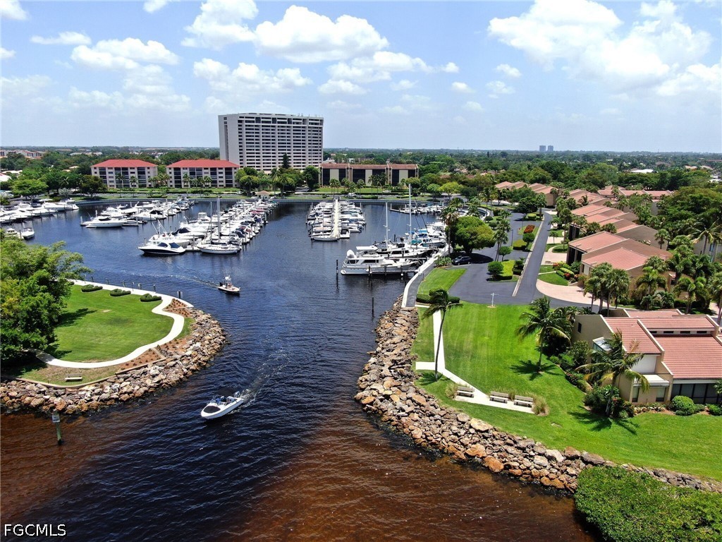 3 Bed Townhouse for Sale in Schooner Village, photo 49