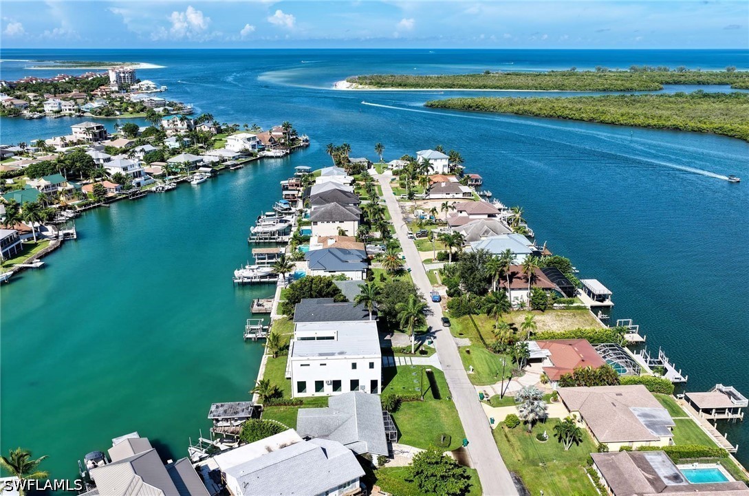 3 Bed Pool Home for Sale in Isles Of Capri, photo 49