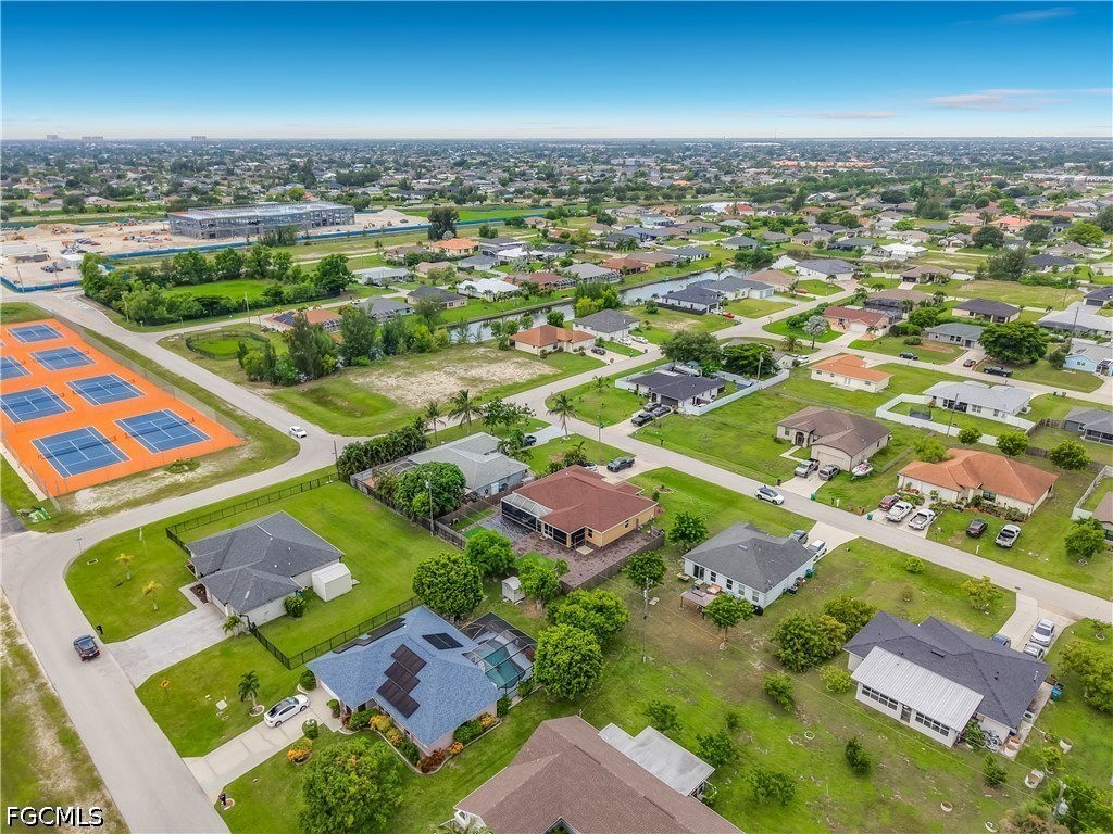 3 Bed SingleFamilyResidence for Sale in Cape Coral, photo 50