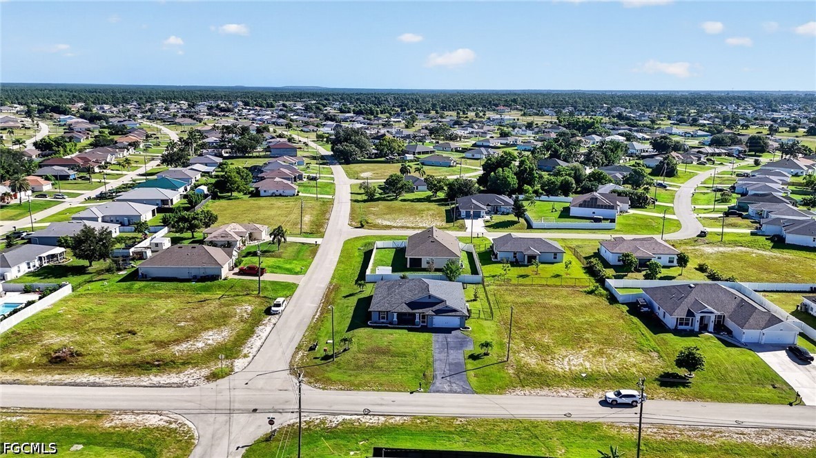 3 Bed SingleFamilyResidence for Sale in Cape Coral, photo 50