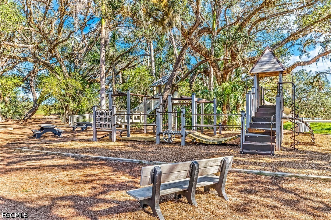 2 Bed Pool Home for Sale in Fairway Cove, photo 50