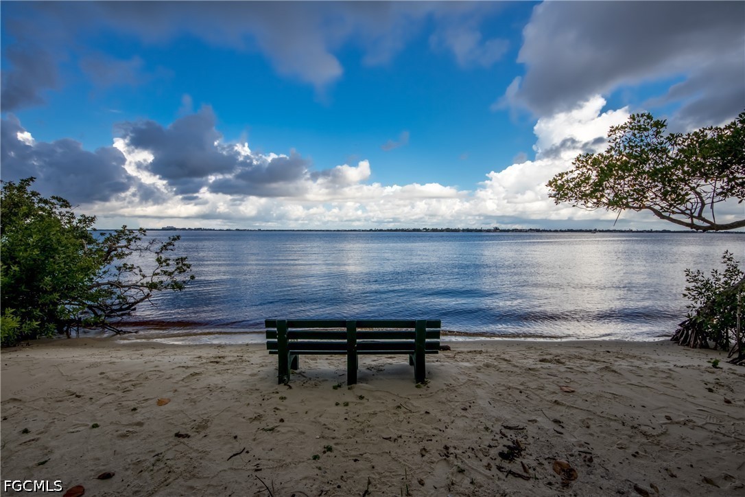 3 Bed Condominium for Sale in Harbour Landings, photo 50