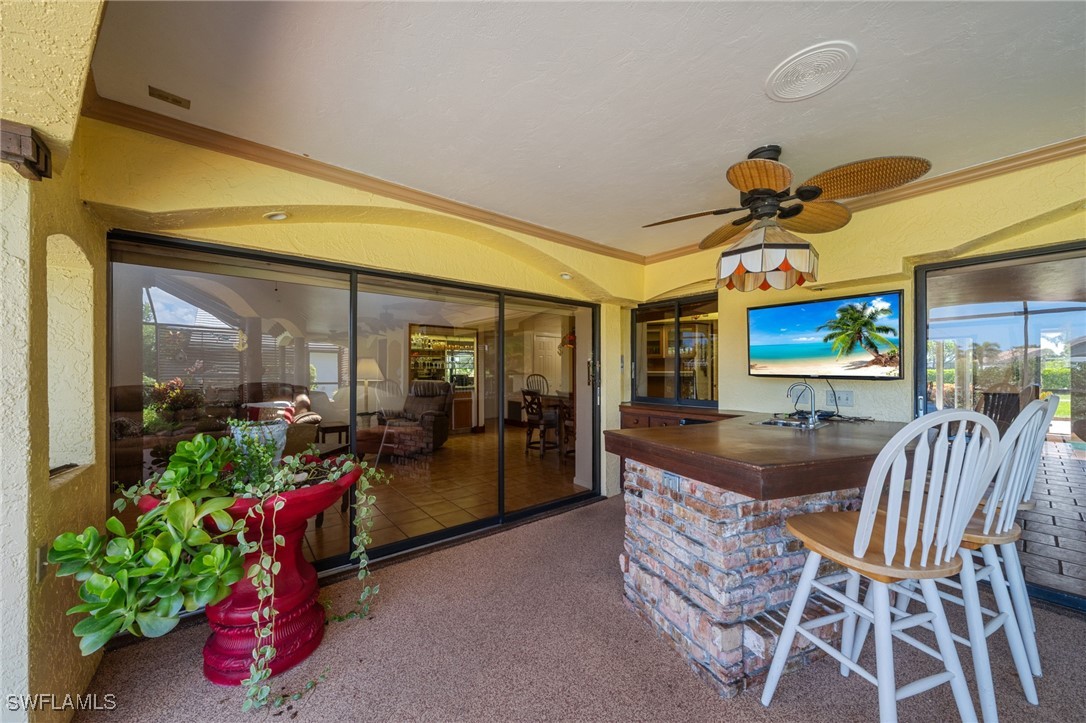 3 Bed Pool Home for Sale in Spanish Wells, photo 6