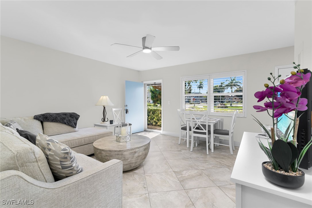 1 Bed Condominium for Sale in Seabreeze Apts, FL, $228,900 — photo 6