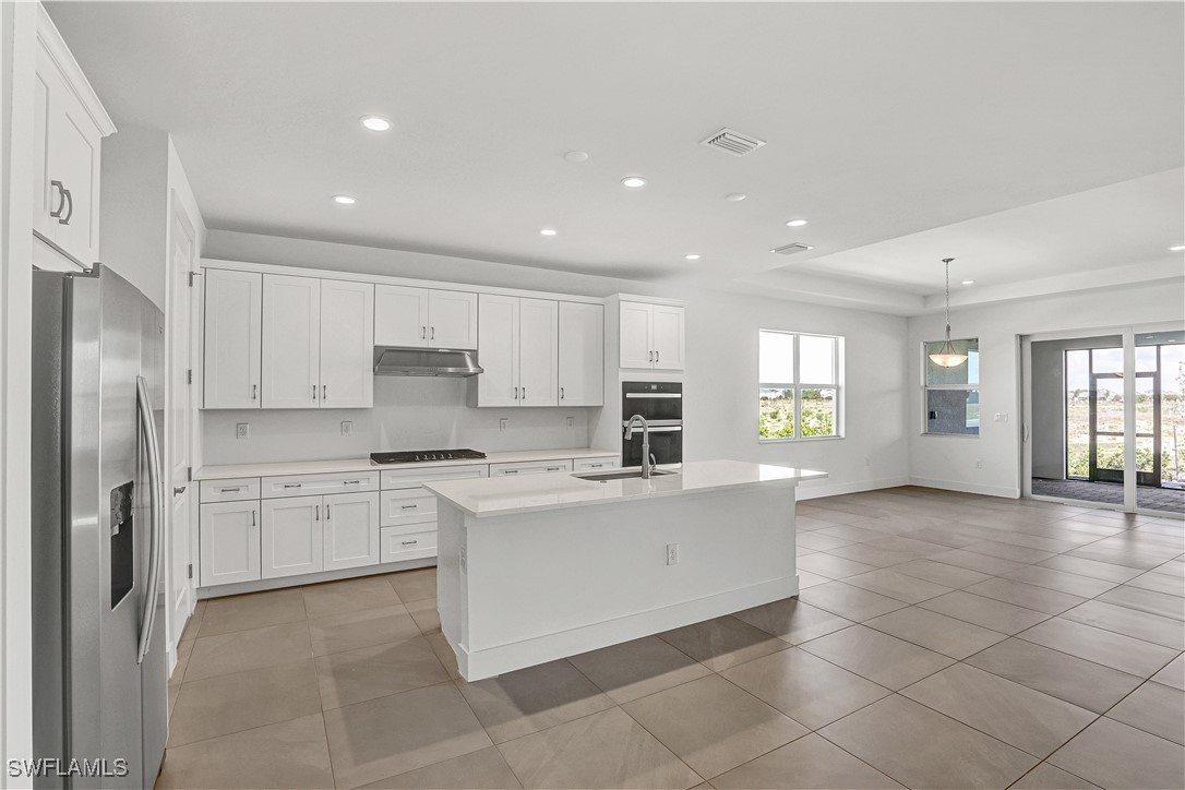 3 Bed Pool Home for Sale in Regency, photo 6