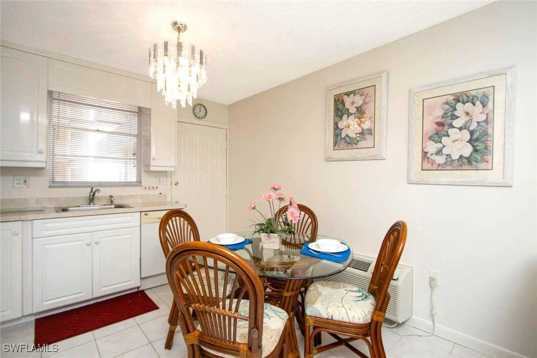 1 Bed Pool Home for Sale in Bonita Springs, photo 6