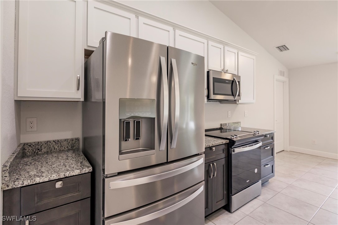 3 Bed SingleFamilyResidence for Sale in St James City, FL — photo 6