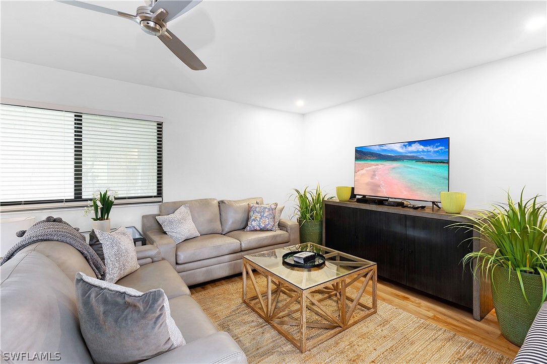 1 Bed Condominium for Sale in Naples, FL, $320,000 — photo 6