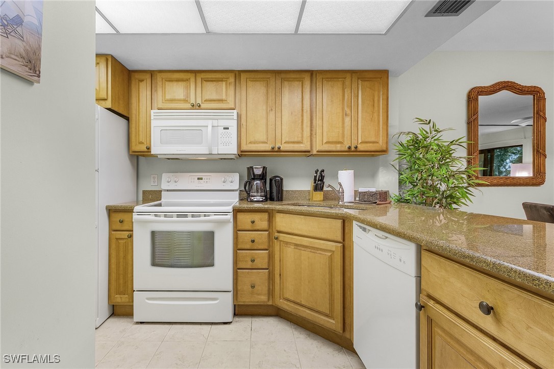 1 Bed Condominium for Sale in Naples, FL, $308,000 — photo 6