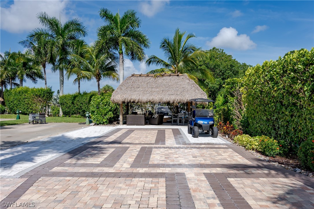 Waterfront Home for Sale in Naples, photo 6