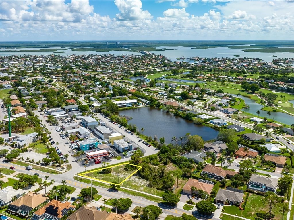 Residential for Sale in Marco Beach, photo 6