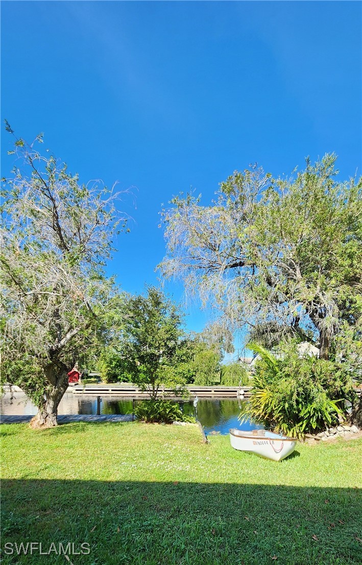 2 Bed Waterfront Home for Sale in Moore Haven, photo 6