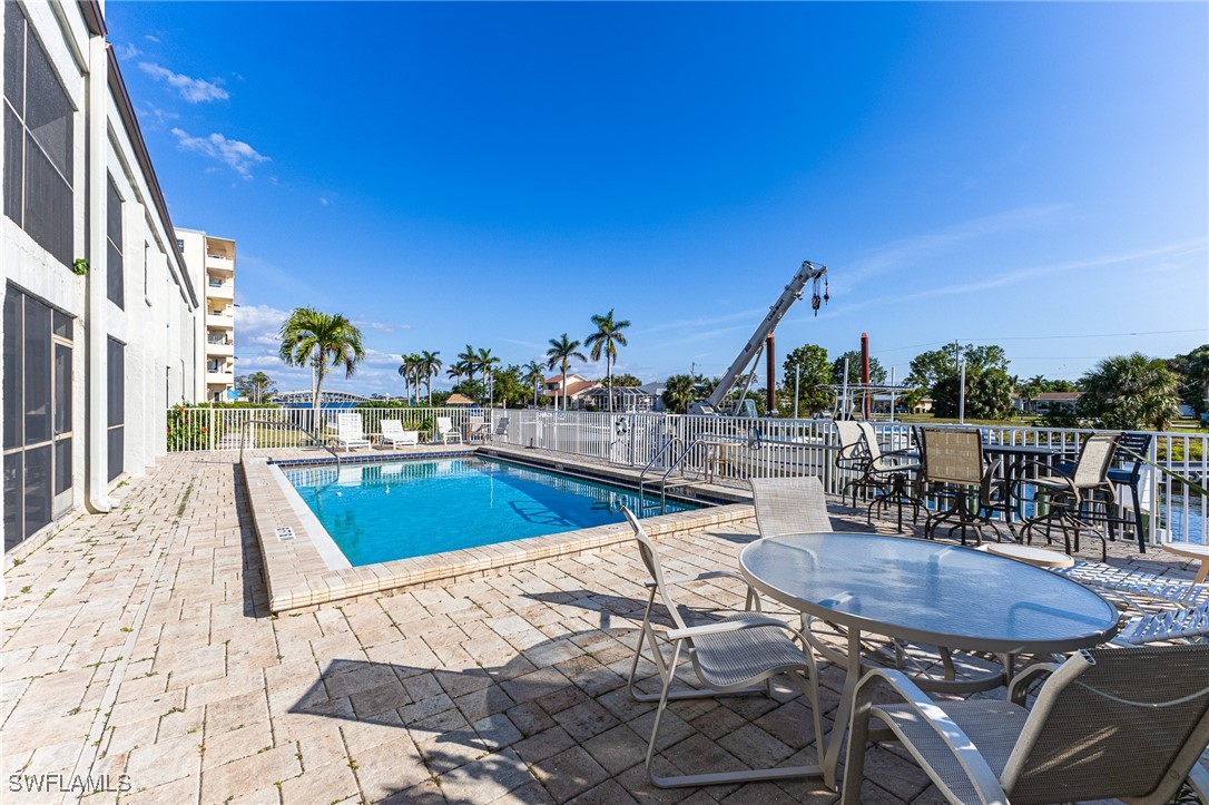 2 Bed Pool Home for Sale in Cape Coral, photo 6