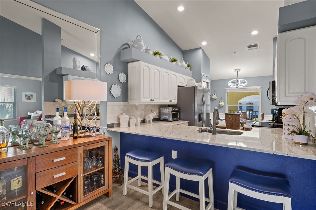 2 Bed Condominium for Sale in Stoneybrook, FL — photo 6