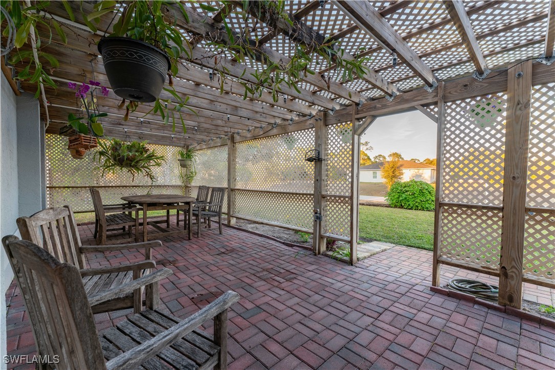 3 Bed SingleFamilyResidence for Sale in Port Labelle, FL — photo 6