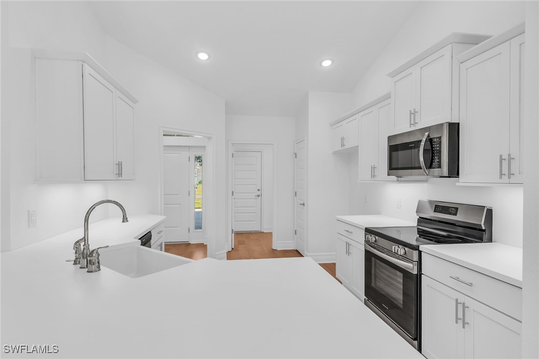 4 Bed SingleFamilyResidence for Sale in Deep Creek, FL — photo 6