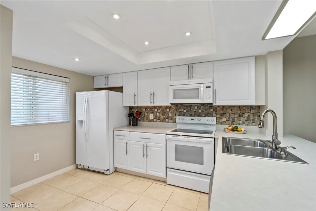 2 Bed Condominium for Sale in Naples Keep, FL, $225,000 — photo 6