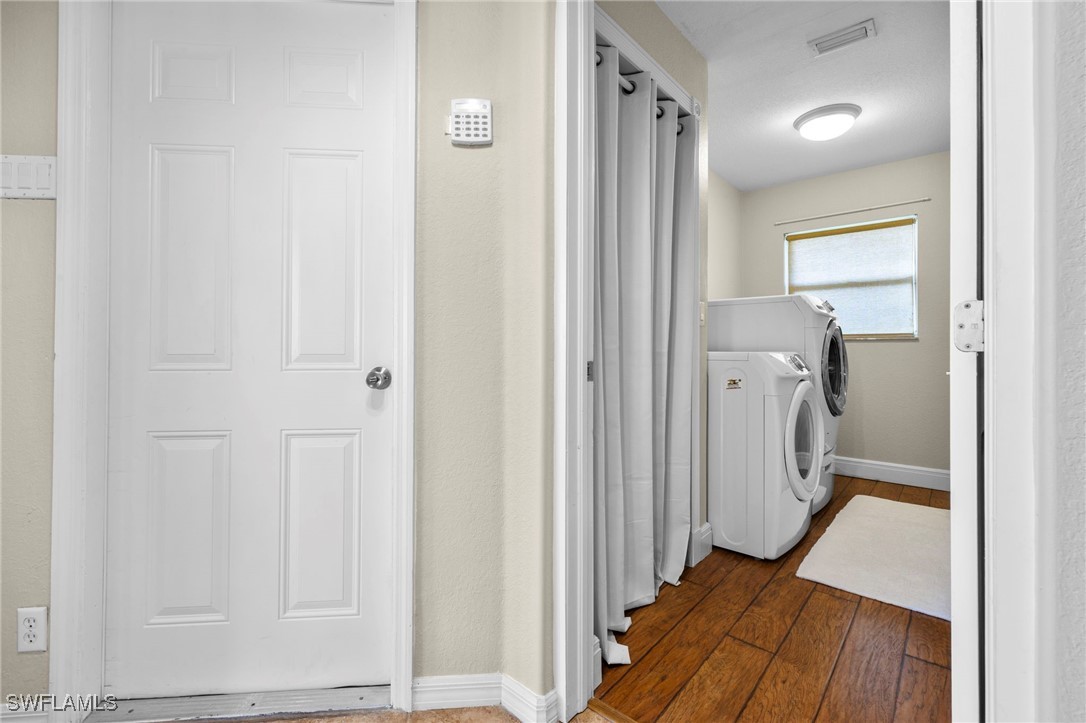 2 Bed SingleFamilyResidence for Sale in Estero, photo 6