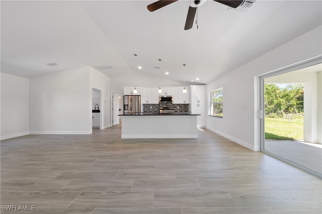 3 Bed SingleFamilyResidence for Sale in Wheelers Subd, FL — photo 6