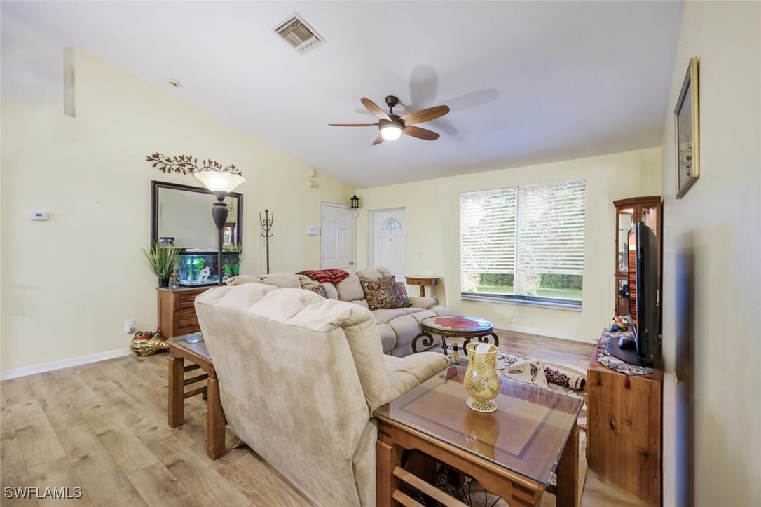 3 Bed SingleFamilyResidence for Sale in Lehigh Acres, photo 6